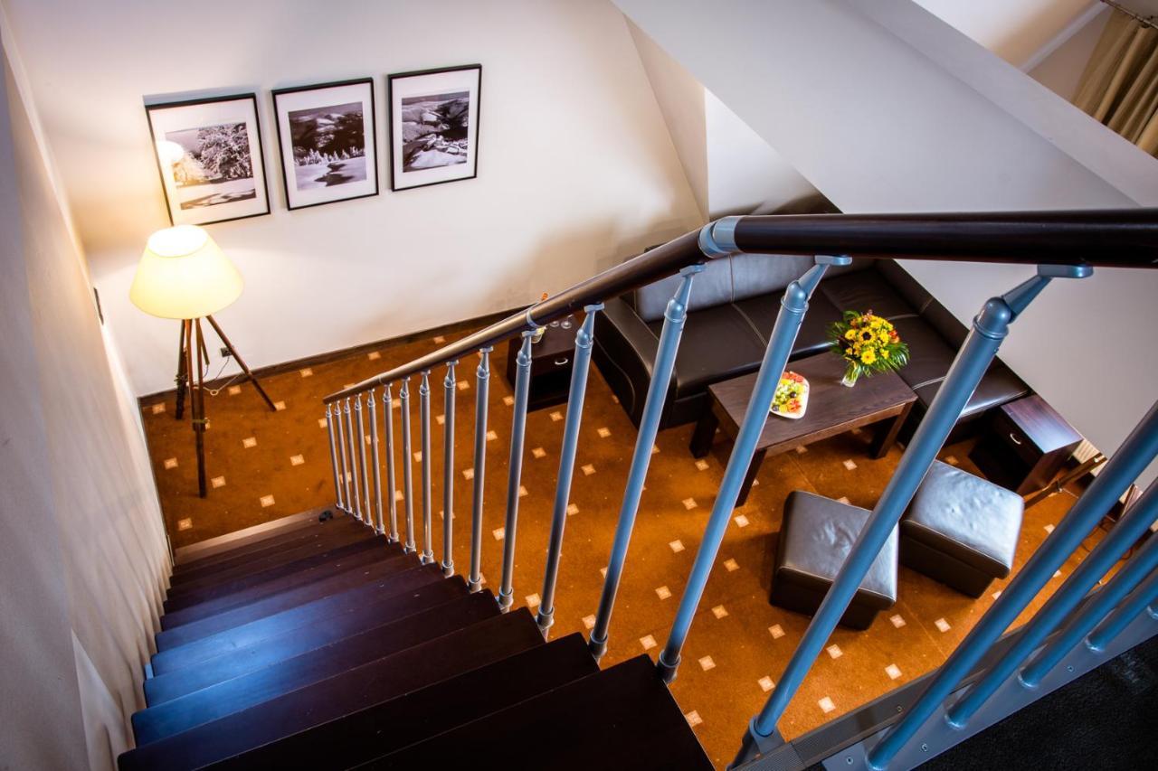 Hotel Nowy Dwor Elizy Blisko Sky Bridge ดวูโกโปเล-ซาดรอย ภายนอก รูปภาพ
